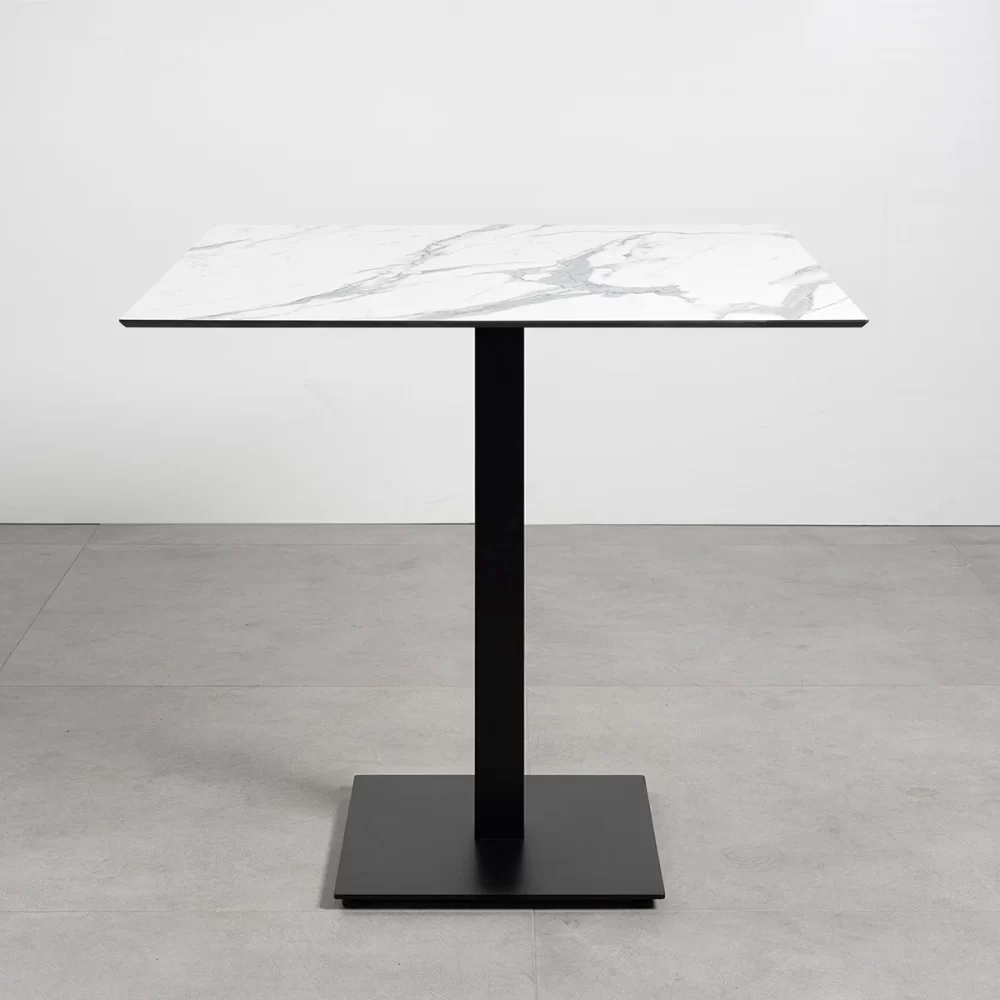 Tavolo con top in HPL 80x80 Statuario
