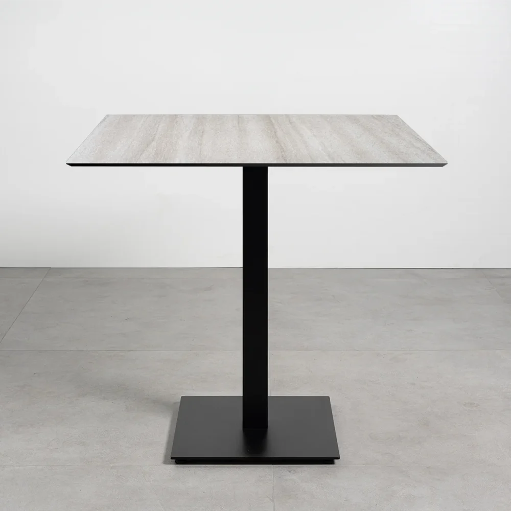 Tavolo con top in HPL 70x70 Travertino