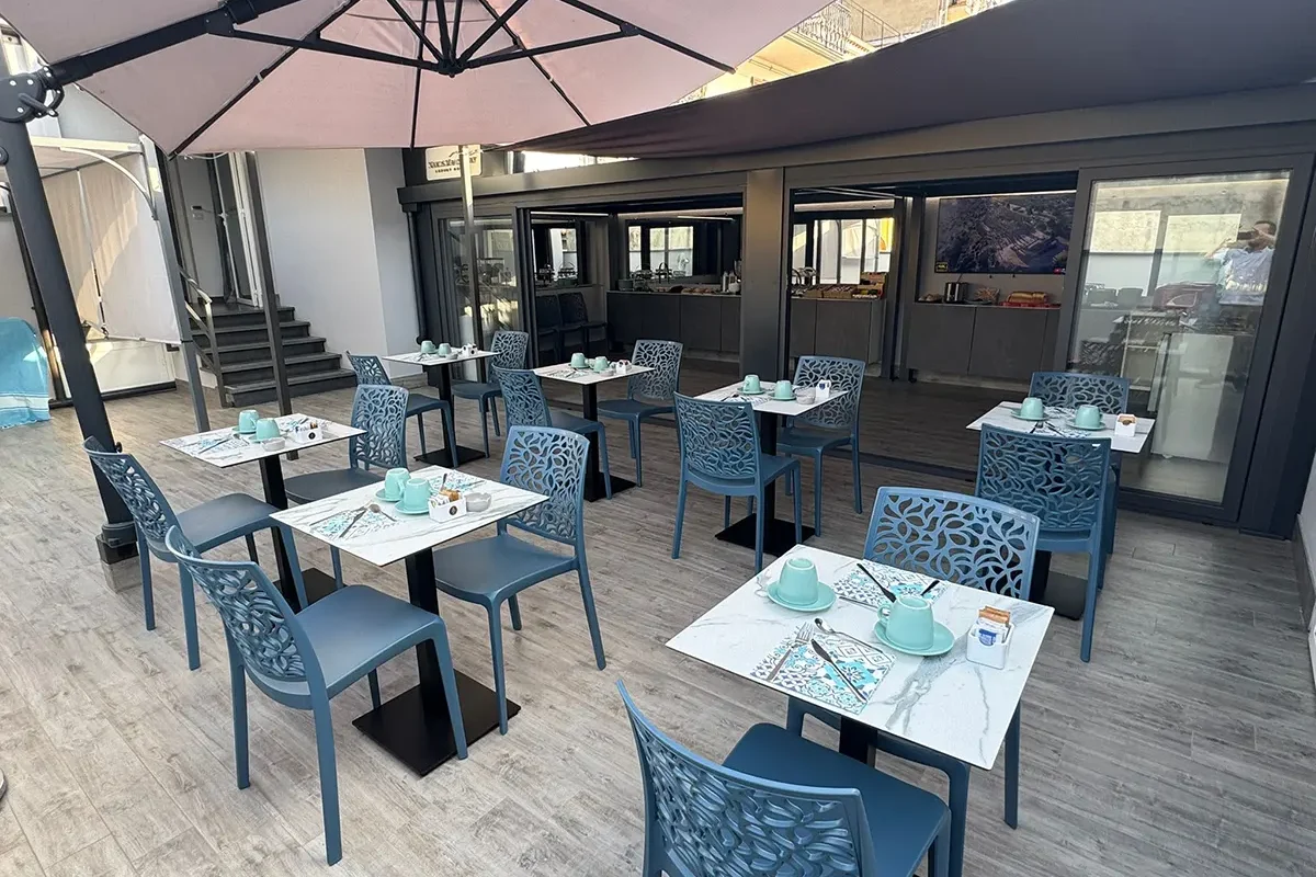 Naxos Marina Bay 3